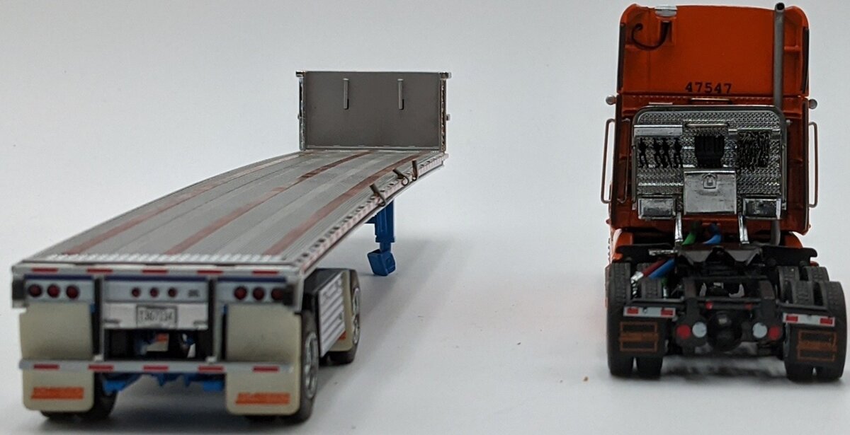 Sword Models 1:50 Scale Schneider Freightliner & Flatbed w/Stone Slabs Load
