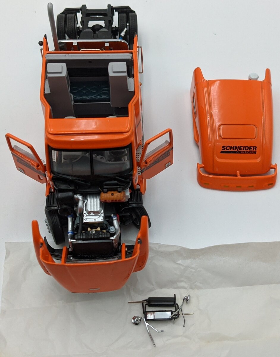 Sword Models 1:50 Scale Schneider Freightliner & Flatbed w/2 Stone Pallets Load