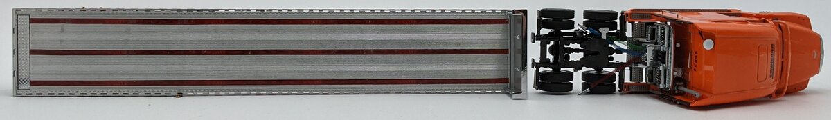 Sword Models 1:50 Scale Schneider Freightliner & Flatbed w/2 Stone Pallets Load