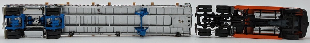 Sword Models 1:50 Scale Schneider Freightliner & Flatbed w/Siemens Cable Load