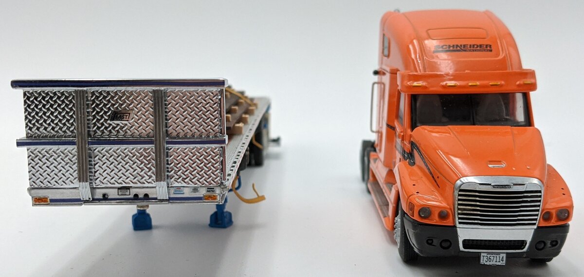 Sword Models 1:50 Scale Schneider Freightliner & Flatbed w/Wood Pallets Load