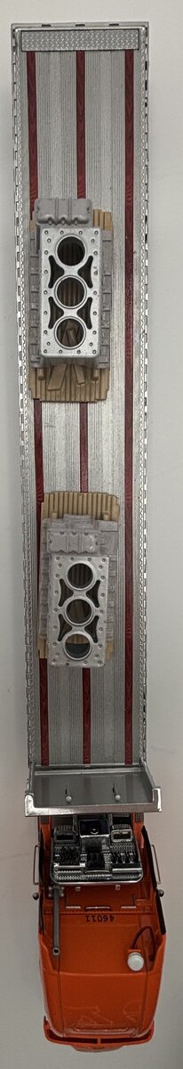 Sword Models 1:50 Scale Schneider Freightliner w/Flatbed & Engine Block Cargo