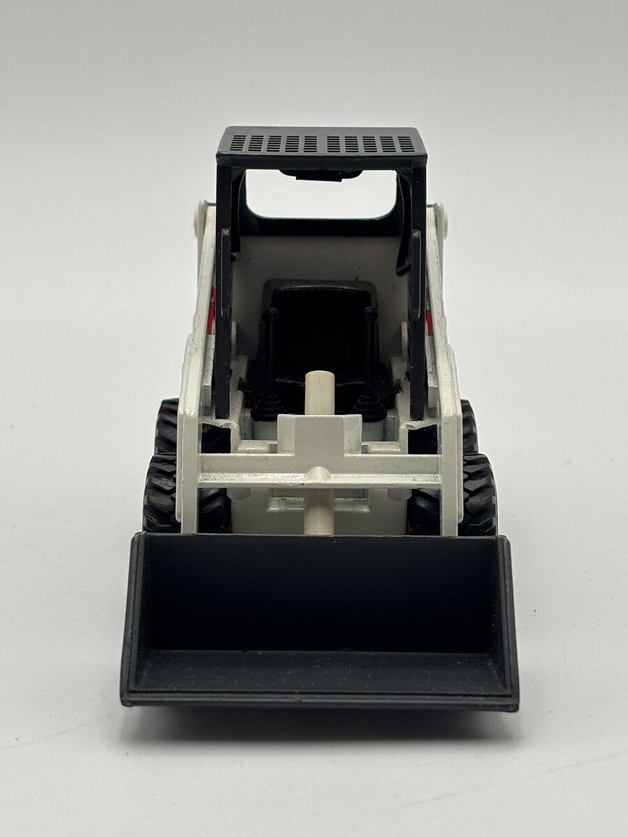 Bobcat 1:19 Bobcat Loader 743 Melroe Clover