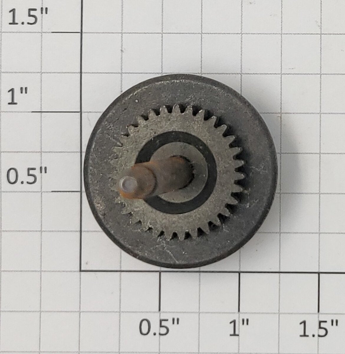 Lionel 8379-30 Fire Car Geared Wheel & Swaged Axle