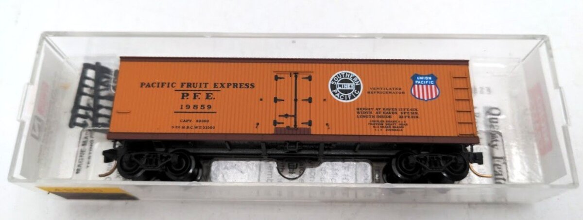 Micro-Trains 49500 N Pacific Fruit Express 40' Double Sheathed Reefer #19859