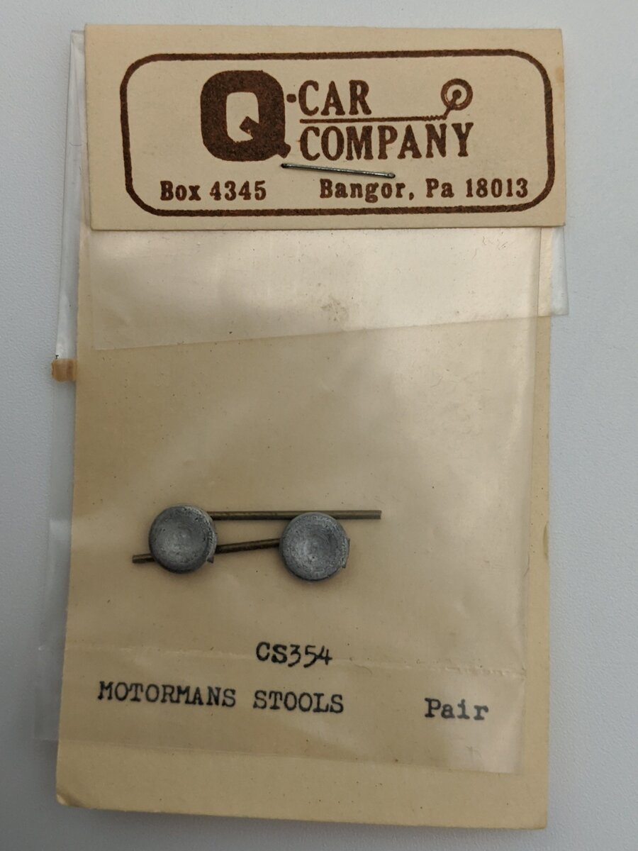 Q-Car Company CS354 O Scale Motormans Stool