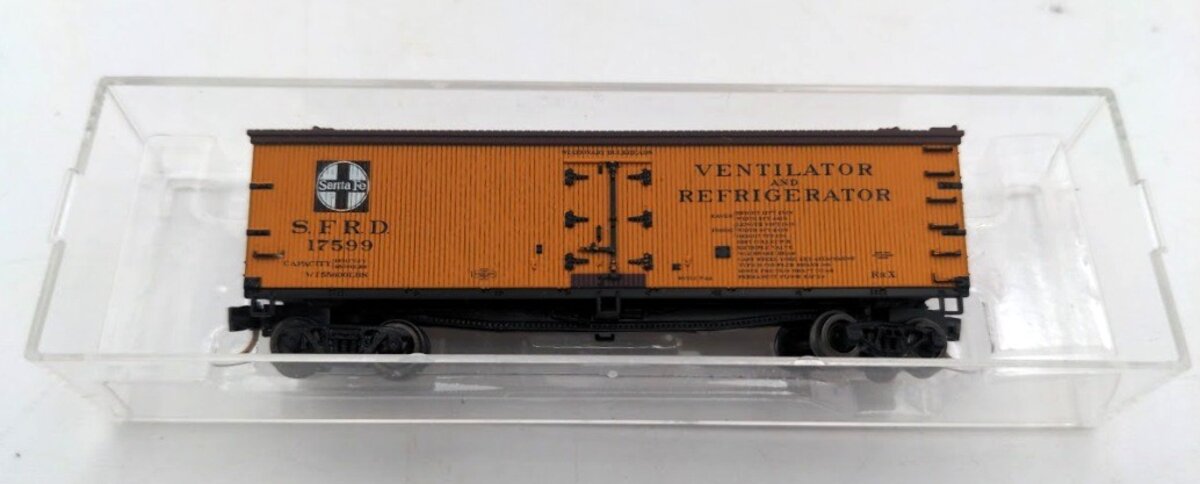 Atlas 41412 N Scale 40' Woodside Billboard Car Santa Fe #17599
