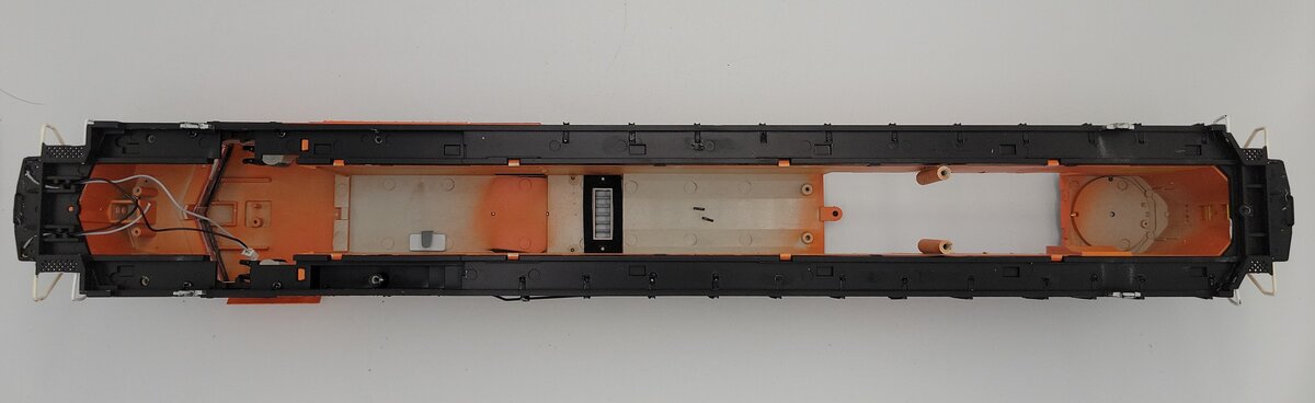 Lionel 85047-2 O Gauge Burlington Northern Santa Fe BTO Diesel Shell #9287