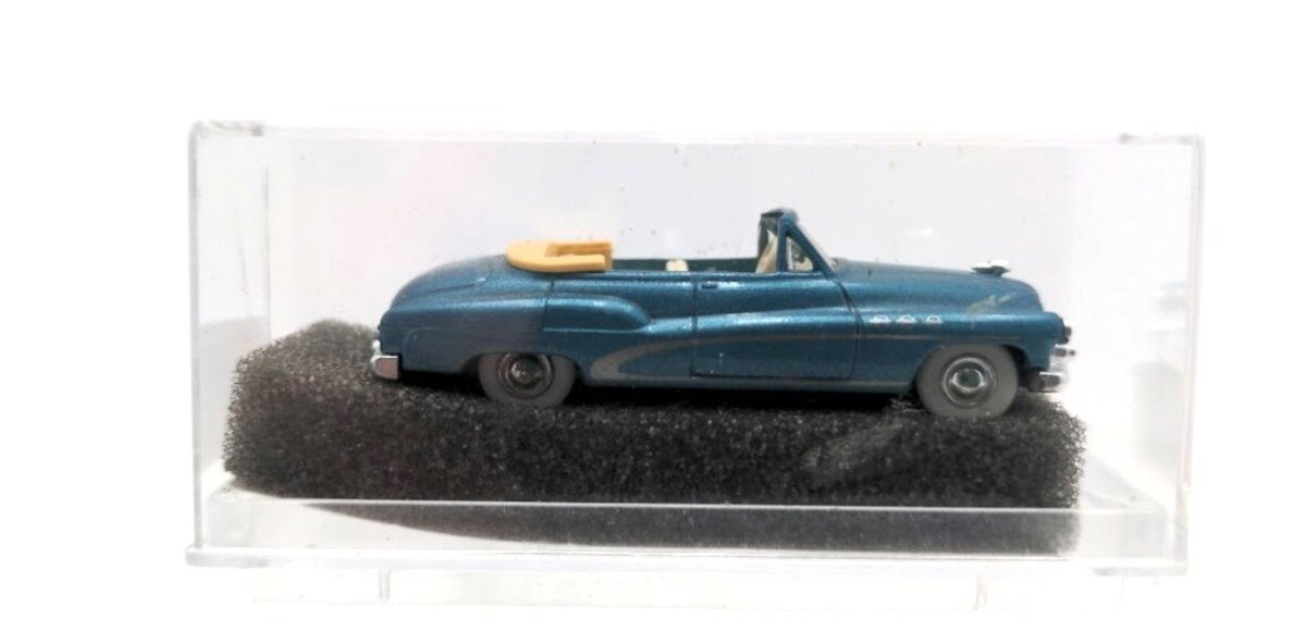 Praline 4705 Scale HO Scale Metallic Blue 50 Buick Cabrio De Luxe Plastic Car