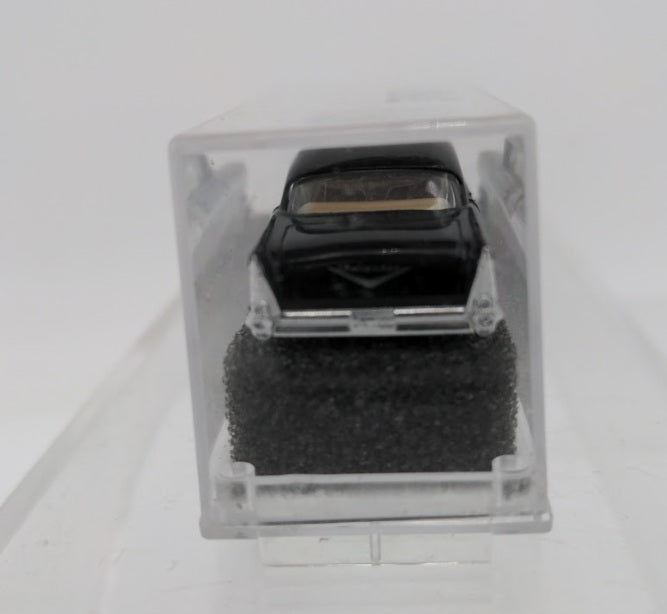 Praline 5002 HO Scale Black / Blue 1950's Chevrolet Bel Air De Luxe