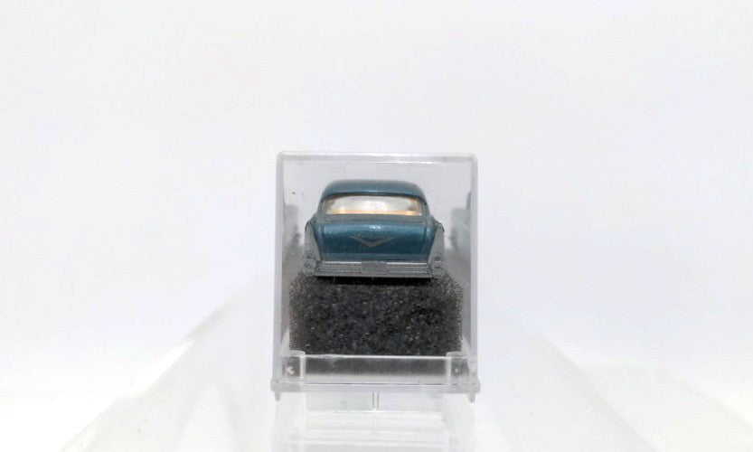 Praline 5004 HO Scale Metallic Blue Chevy Bel Air Lim Plastic Car