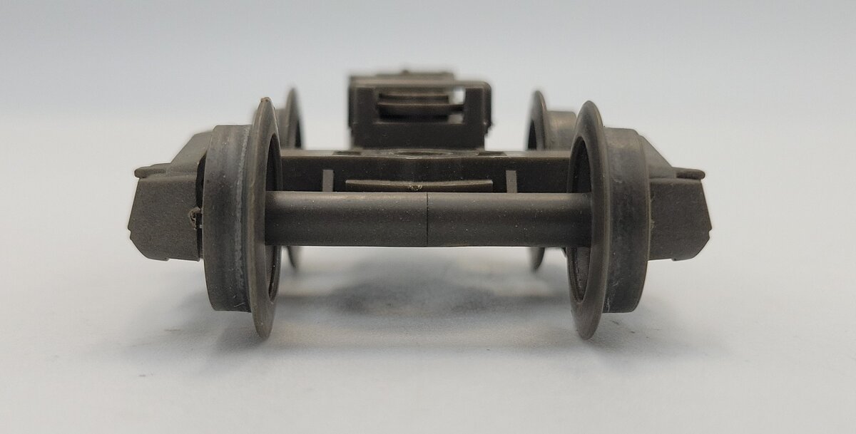 Atlas 5000-2C 2 Rail Plastic Bettendorf Freight Car Coupler Truck without Stud