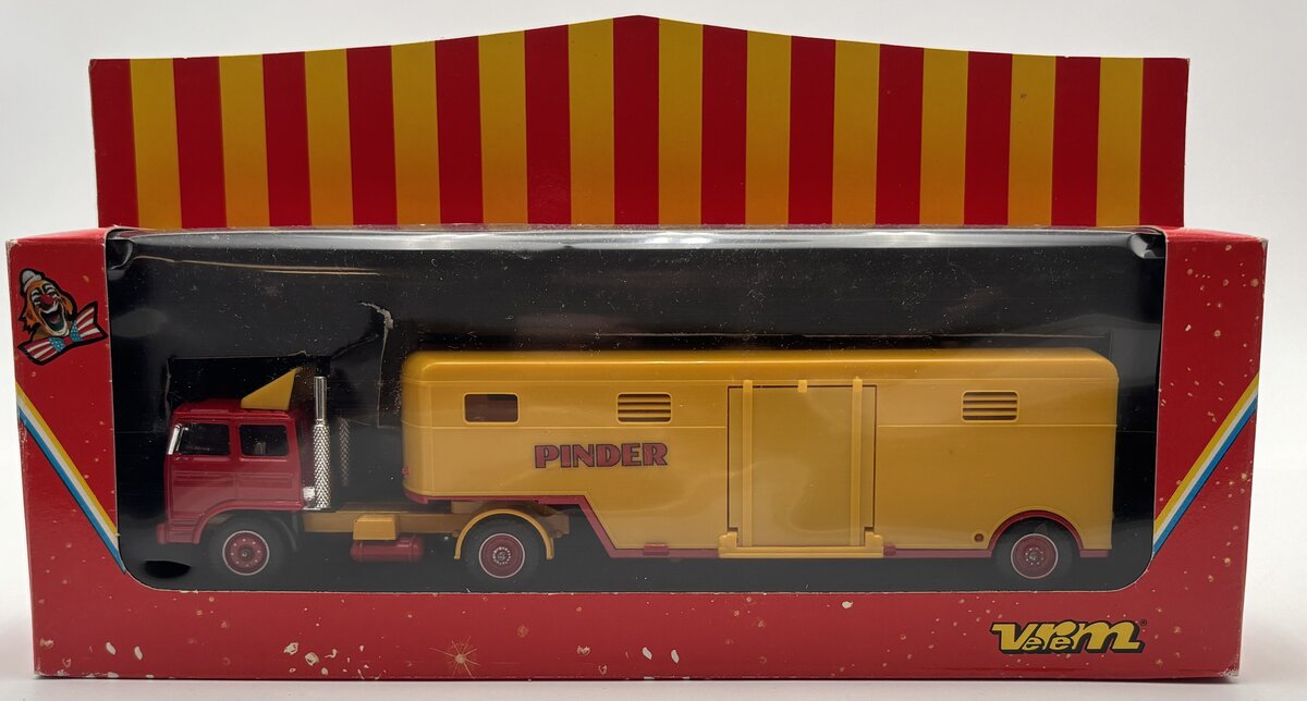 Verem 802 1:43 Pinder Circus Yellow Animal Transporter With Ramp