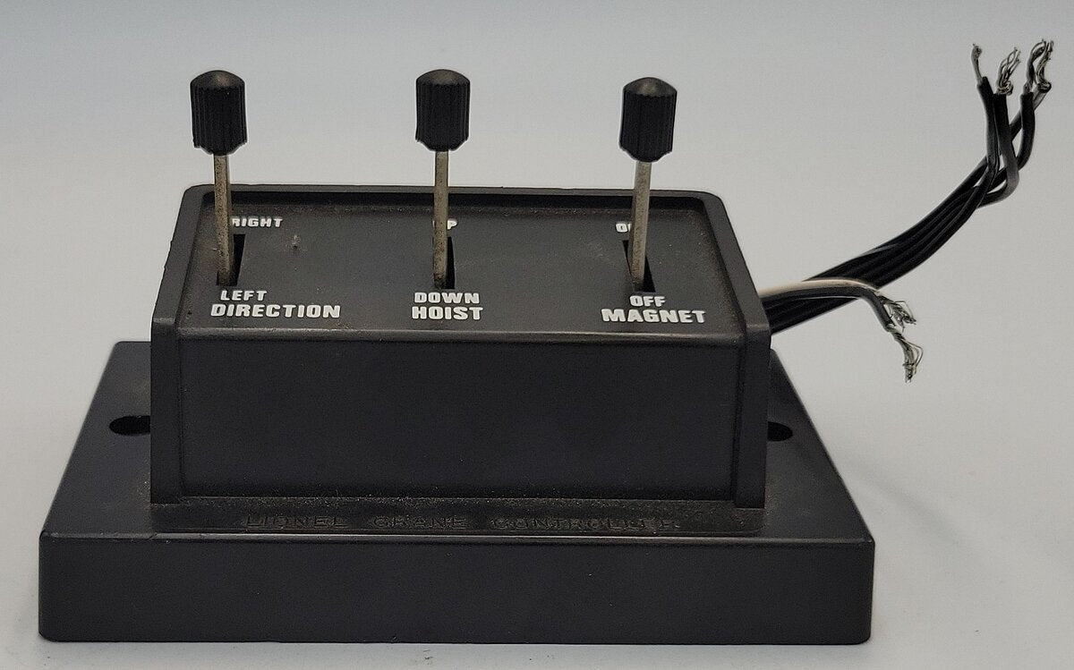 Lionel 12700-400 O Gauge Magnetic Gantry Crane Controller - Wired