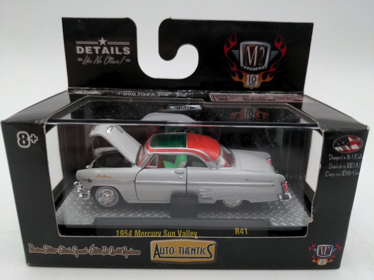 M2 Machines R41 1:64 1954 Mercury Sun Valley