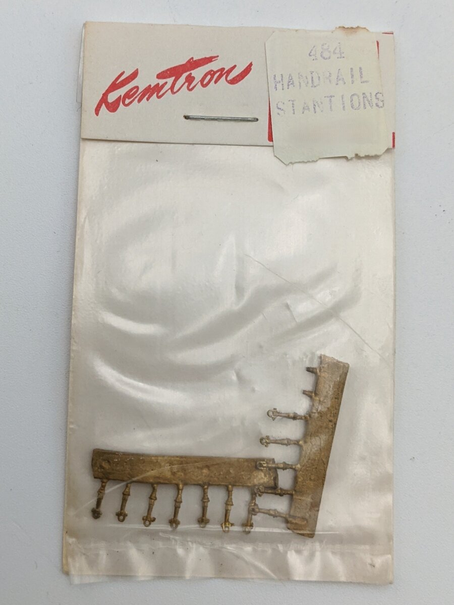 Kemtron 484 Handrail Stantions