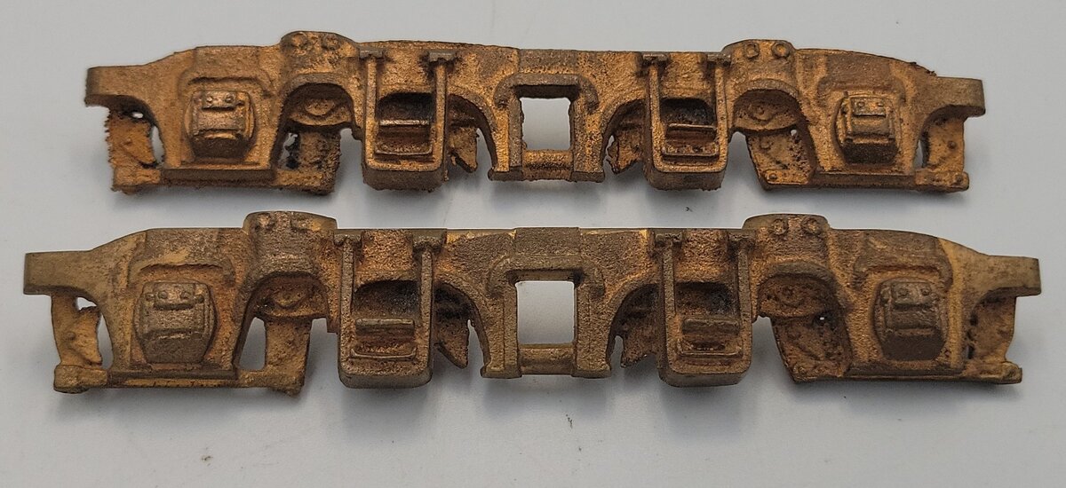 Acme 0528-21 O Gauge Copper Colored Brass Cast Truck Side (Set of 2)