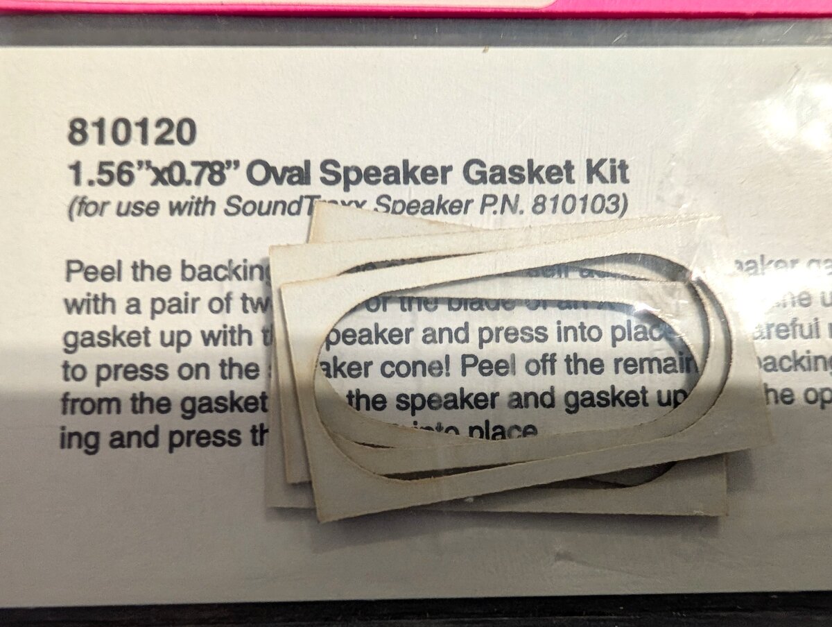 SoundTraxx 810120 1.56" x 0.78" Oval Speaker Gasket Kit
