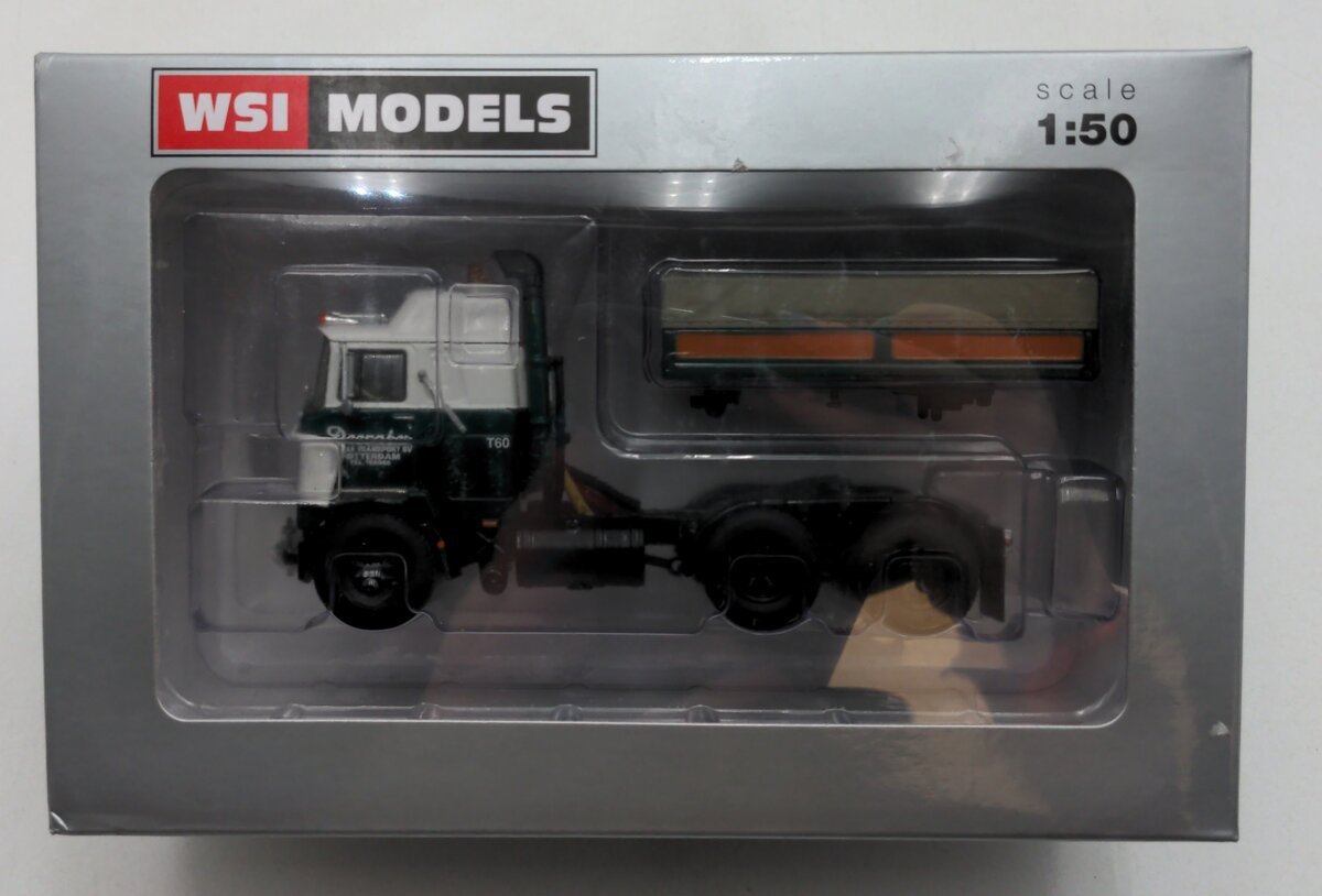 WSI 01-3360 1:50 Scale Doornbos Mack F700 6x4 Classic Ballast Box & Huif