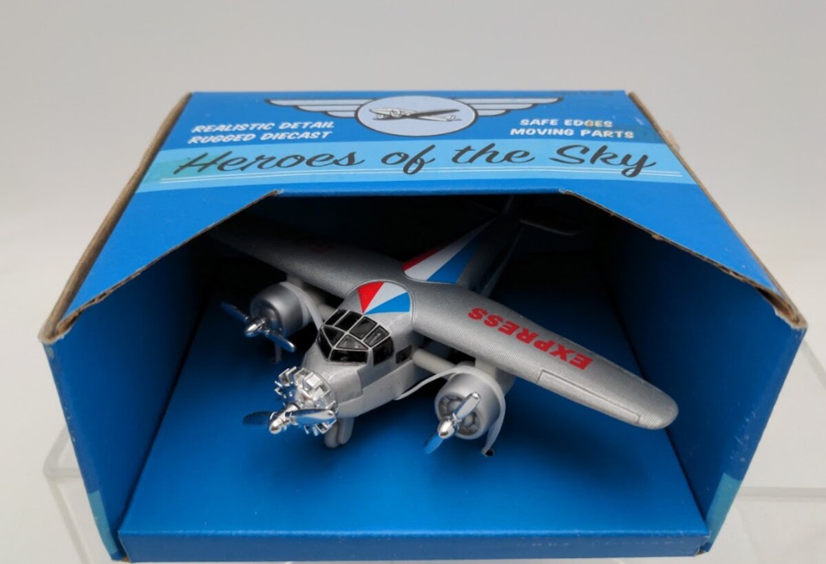 Toysmith 2024 Heroes Of The Sky Diecast Plane 603 Express W/Moving Parts