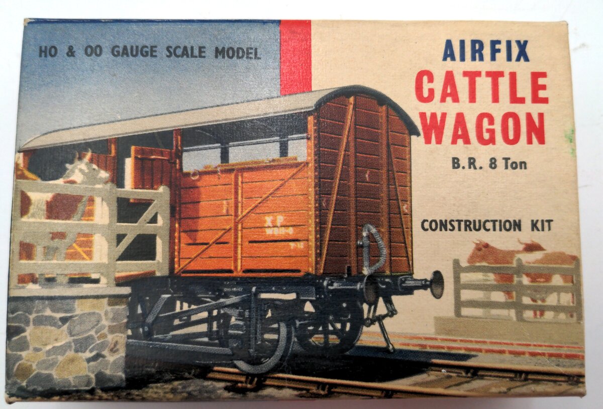 Airfix Products R5 HO & OO Gauge Cattle Wagon Construction Kit