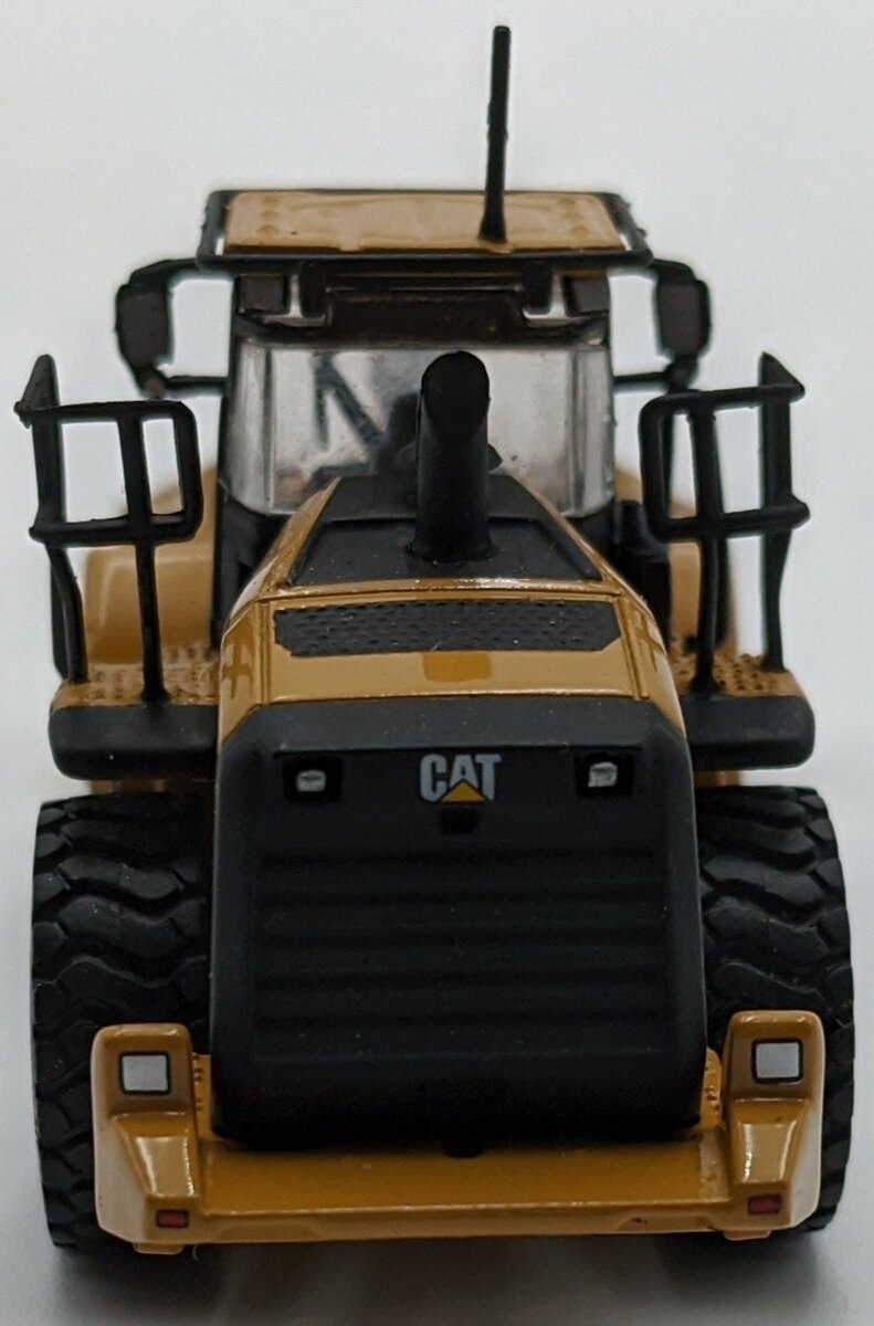 Tonkin TR10006 1:87 Scale Caterpillar 972K Wheel Loader