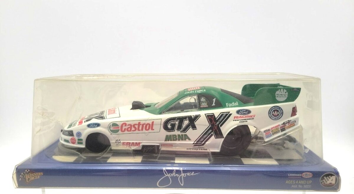 Winners Circle 30231 1:24 Scale John Force Die Cast Funny Car Green Castrol GTX