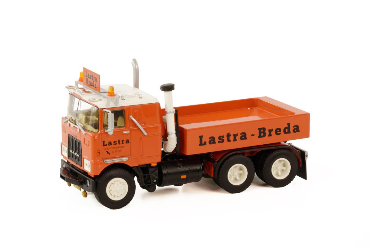 WSI 01-3568 1:50 Mack F700 6x4 Tractor w/Ballast Box - Lastra Colors