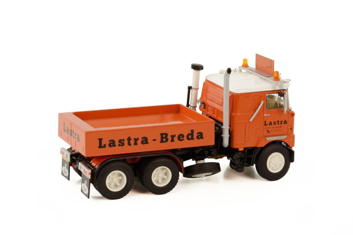 WSI 01-3568 1:50 Mack F700 6x4 Tractor w/Ballast Box - Lastra Colors