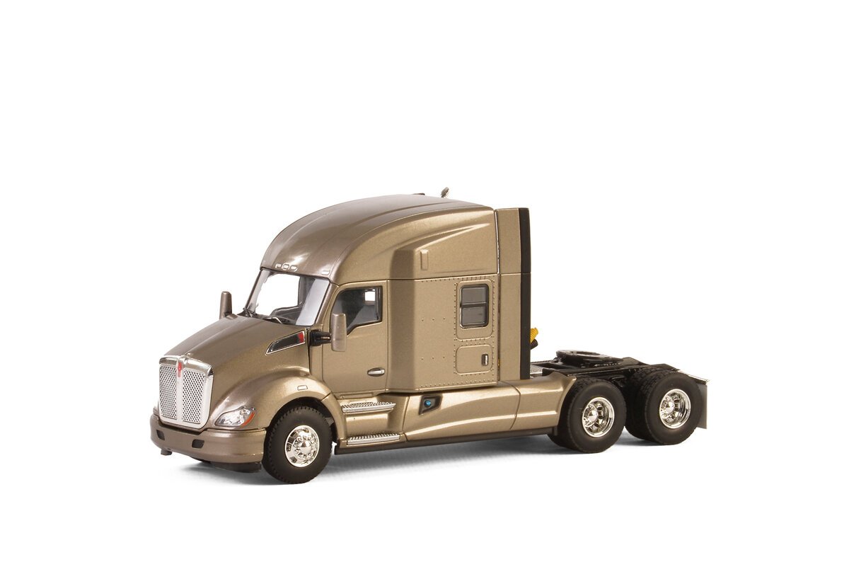 WSI 33-2028 1:50 Kenworth T680 6x4 Tractor - Silver