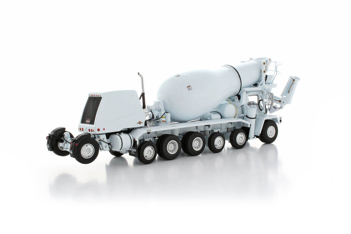 TWH Collectibles TWH075 1:50 Scale 01063 Oshkosh Front Discharge Mixer White