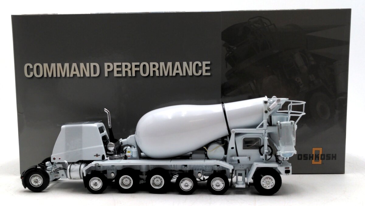 TWH Collectibles TWH075 1:50 Scale 01063 Oshkosh Front Discharge Mixer White