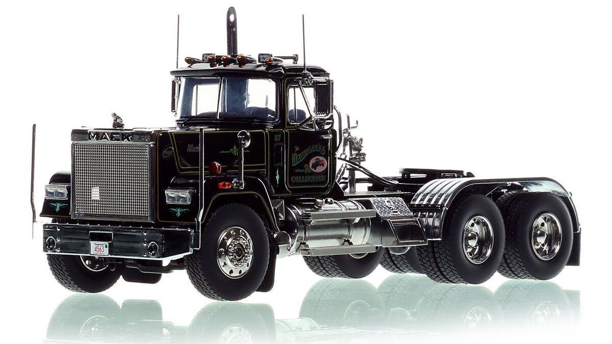 HHR HHR138I-1 1:50 Damigella Collection 1986 Mack Superliner Tandem Axle Tractor
