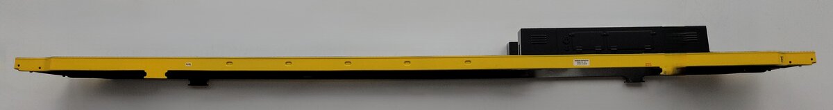Lionel 18587-7X C-420 Nickel Plate Road Diesel Locomotive Yellow / Black Walkway