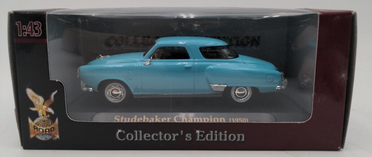 YatMing 94243 1:43 1950 Studebaker Champion (Blue)