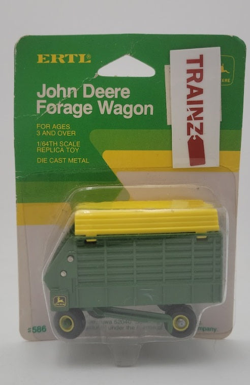 Ertl 586 1:64 Scale Green / Yellow John Deer Forage Wagon