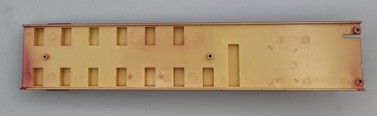 Lionel 82576-4 Texas Special Steamlined Coach Seating & Bathroom Interior