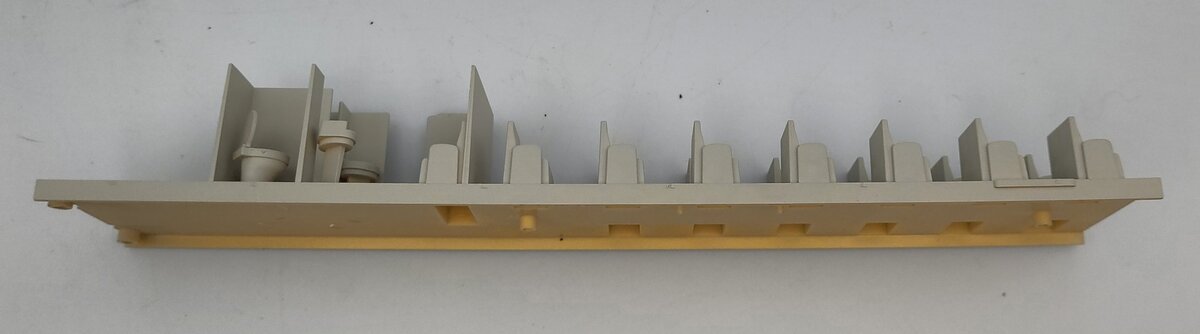 Lionel 82560-4 Gray Southern Streamlined Passenger Car Seating & Bath Interior
