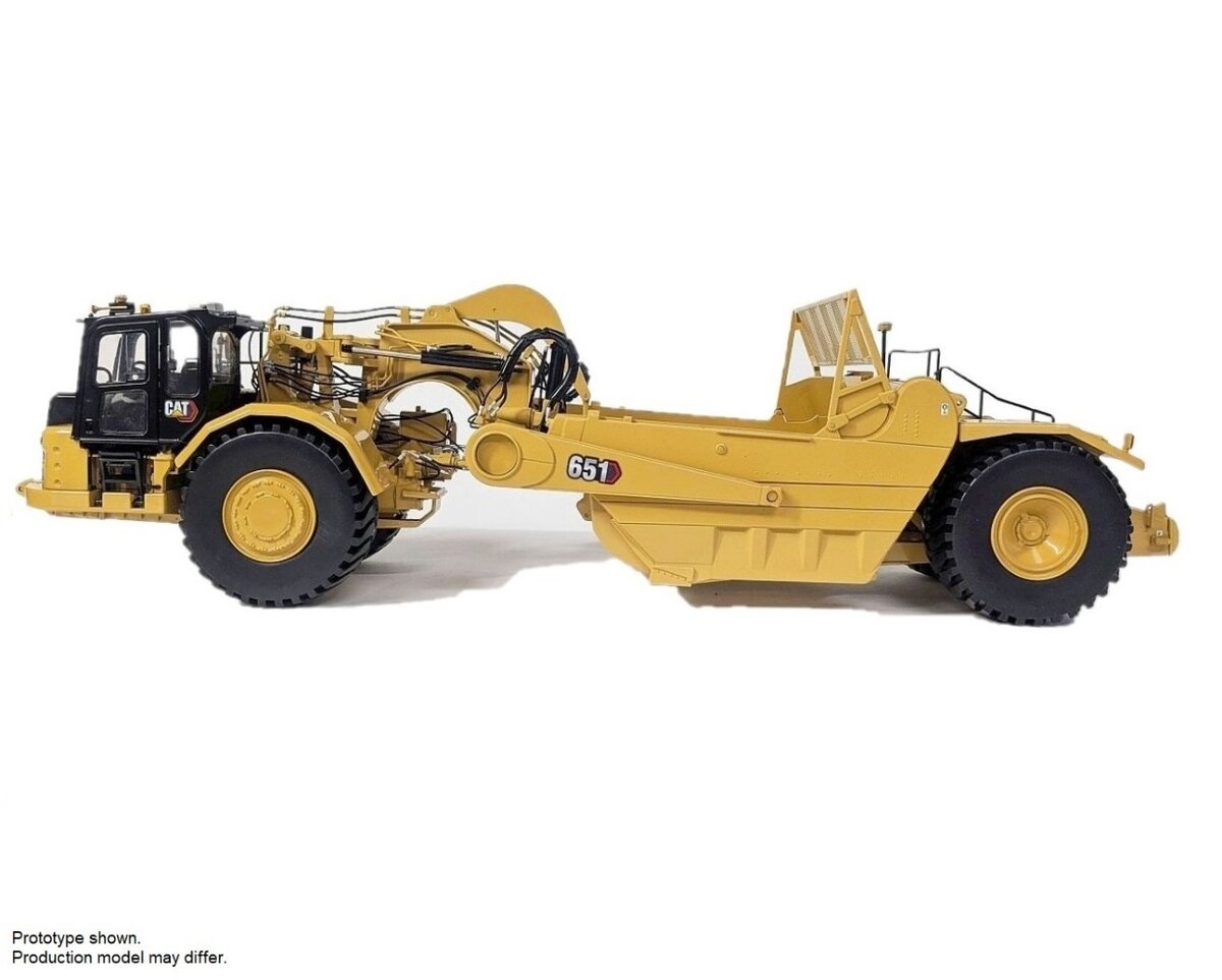 CCM 1:24 Scale Caterpillar 651 Wheel Tractor-Scraper