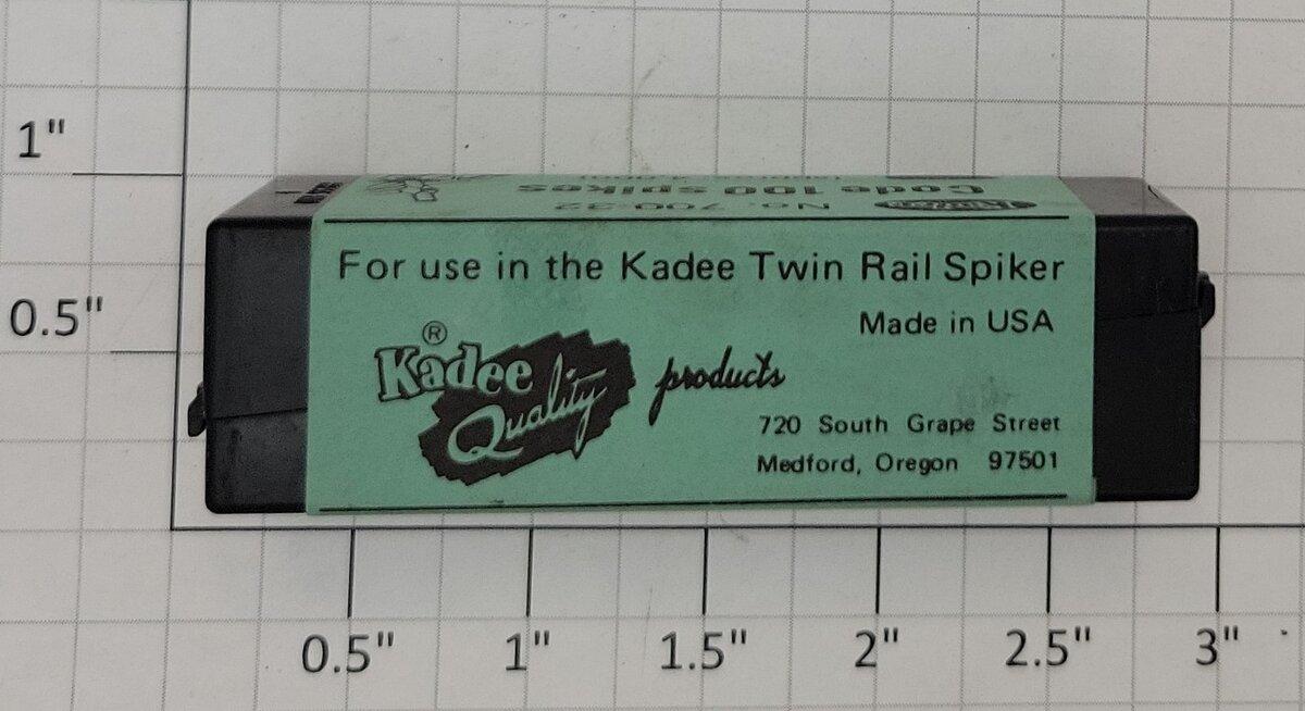 Kadee 700-32 Code 100 Spikes (Box of 4000)
