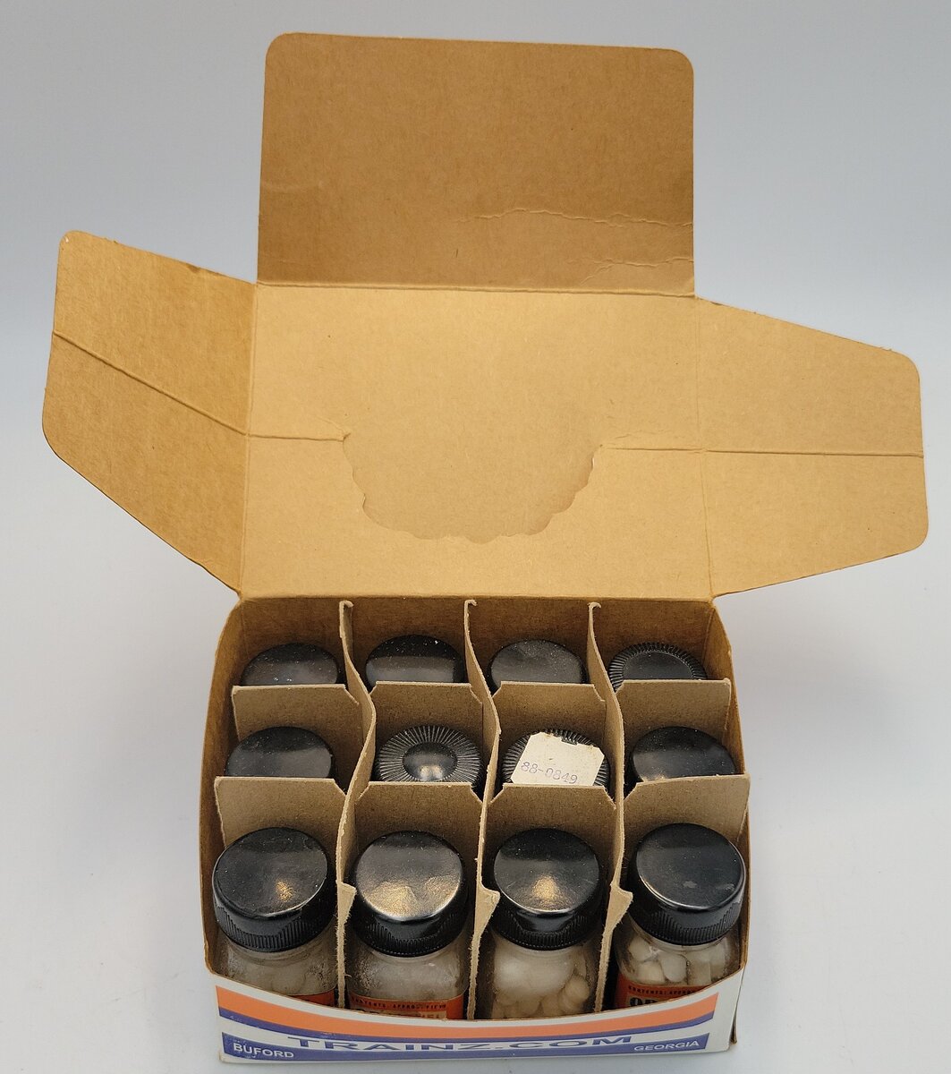 Lionel SP-1 Bottled Lionel Smoke Pellets (Box of 12)