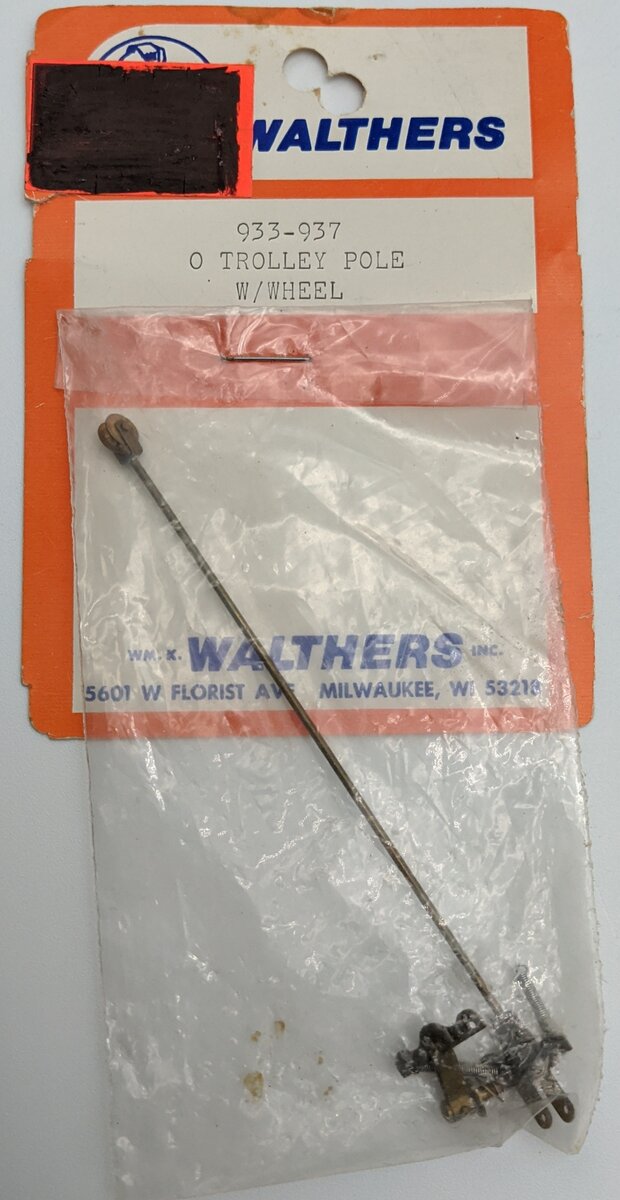 Walthers 933-937 O Trolley Pole With Wheel
