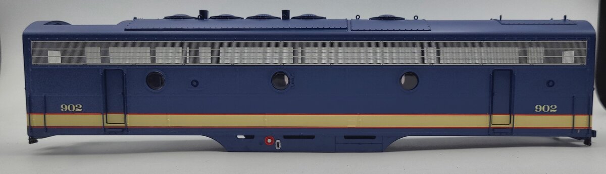 Lionel 34698-2X Blue L&N F7-B Diesel Locomotive Shell #902 - Damaged