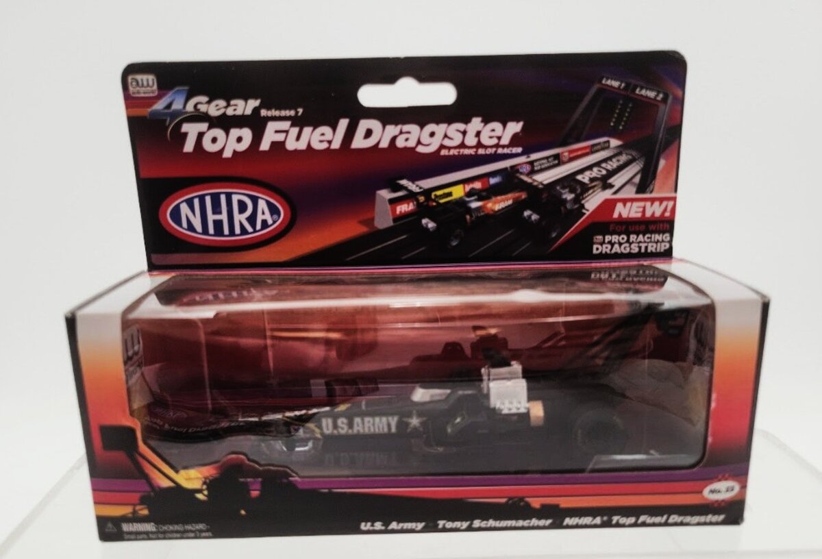 Auto World 35 1:87 Scale U.S. Army Tony Shumacher NHRA 4Gear Top Fuel Dragster
