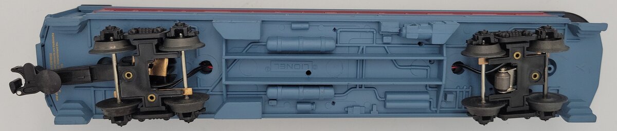 Lionel 25102-10 O Gauge Polar Express Observation Car w/ Operating Coupler Truck