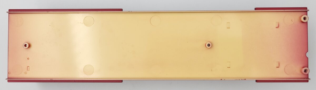 Lionel 82575-4 Red Texas Special Streamlined Baggage Car Interior