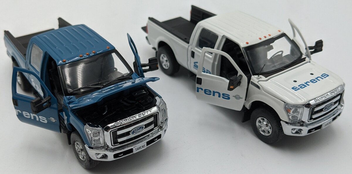 Sword Models 20-1042 1:50 Sarens F250 Pickup Trucks