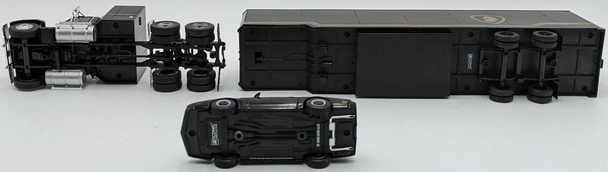Iconic Replicas 43-0639 1:43 GMC General W/Trailer & Firebird Knight Rider