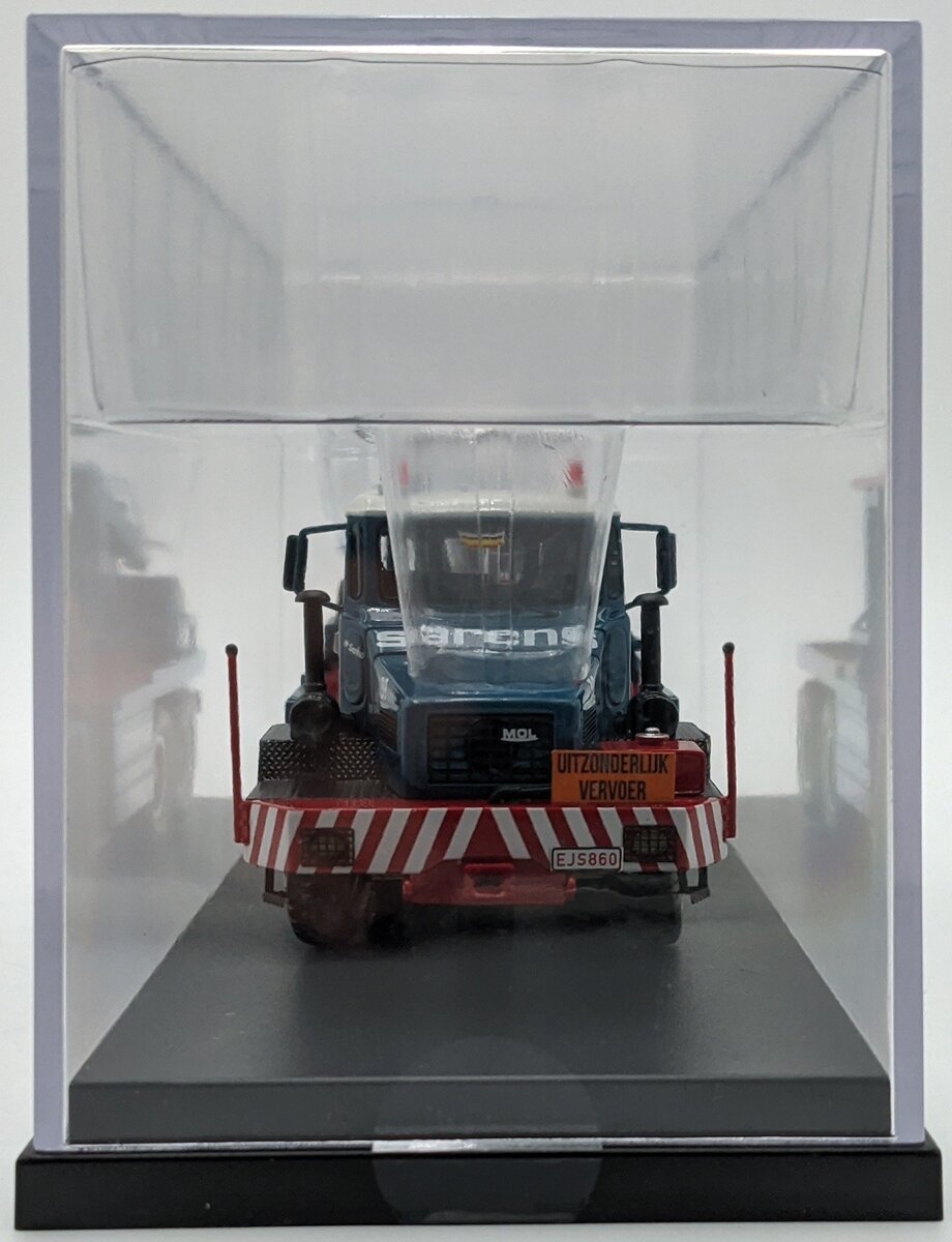 IMC 20-1034 1:50 Mol 6x6 Truck Sarens Resin Cast