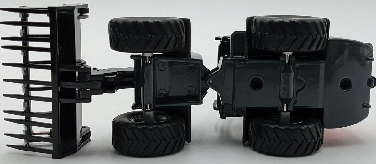 IMC 99-10104 1:32 Doosan DL80 TL Wheel Loader